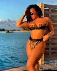 Demi Lovato In Bora Bora??