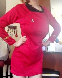 Princess Berpl aka Princessberpl is a red shirt cos playing Star Trek w/ her curvy sexy teen figure – SGB tteen