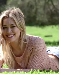 Hilary Duff – In The Pose