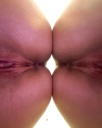 Omg Did I Find My Vagina Twin?? 😜
