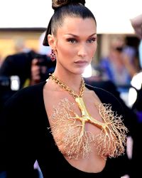 PsBattle: Bella Hadid Wearing A Lung Necklace On The Red Carpet At Cannes